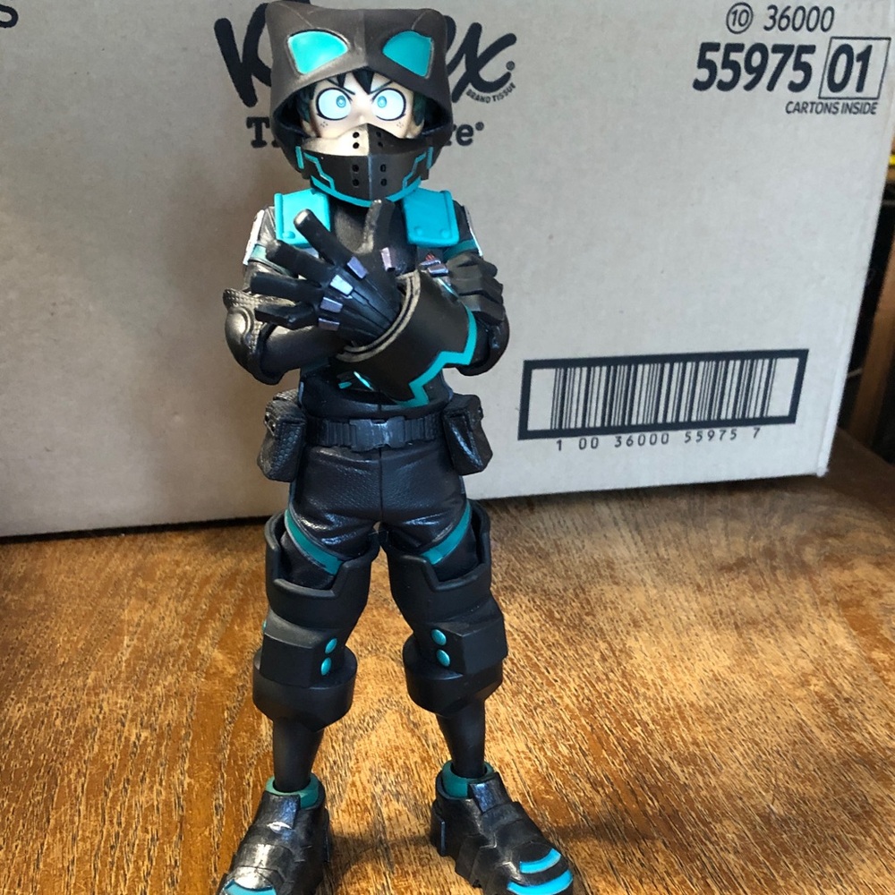 Deku figurine statue